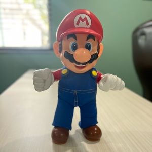 Nintendo It’s a me Super Mario- animated talking toy